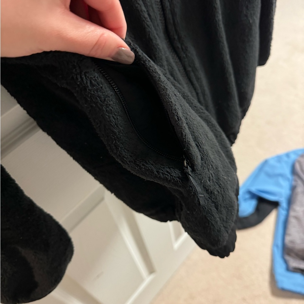 The North Face Black Jacket - Picture 12 of 15